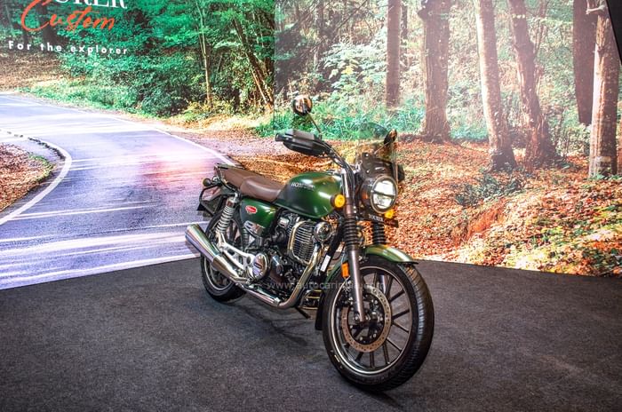 Honda H'ness CB350, CB350 RS get six accessory kits